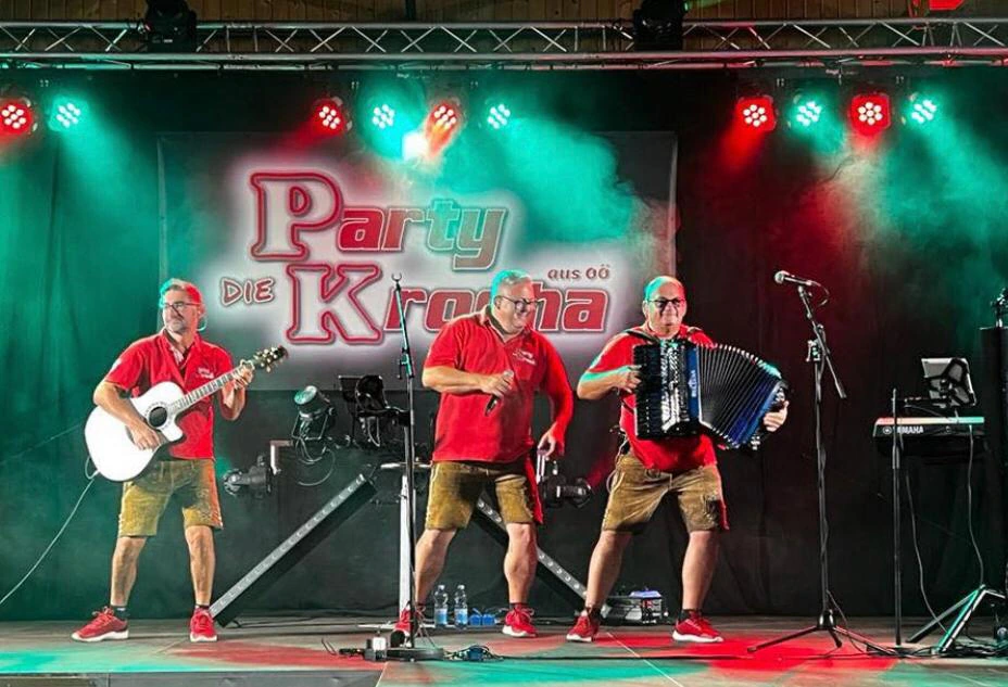 Die Partykrocha live bei einer Veranstaltung